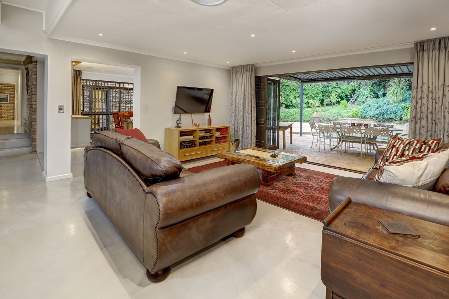 4 Bedroom Property for Sale in Everglen Western Cape